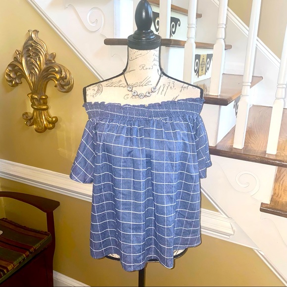 Love In gingham check off the shoulder flutter sleeve blouse - Picture 5 of 9